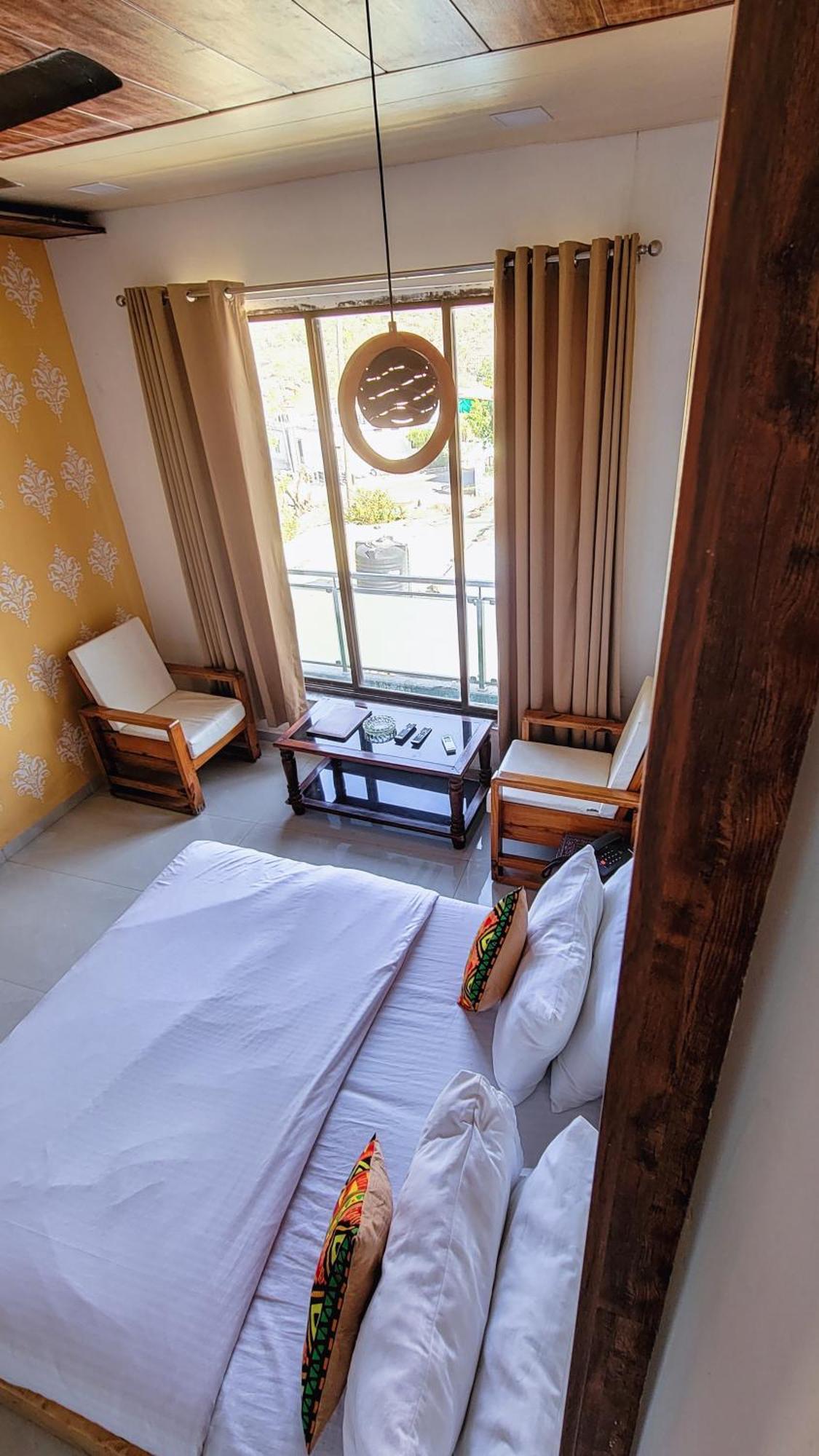 Rudraksha Inn マウント・アブ エクステリア 写真
